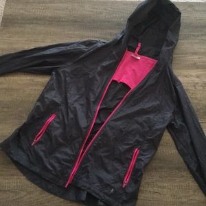 Danskin Windbreaker; size Medium